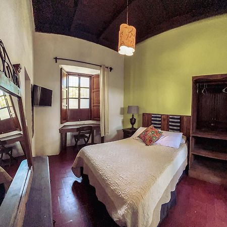 Hostal Antigueeno Antigua Zewnętrze zdjęcie