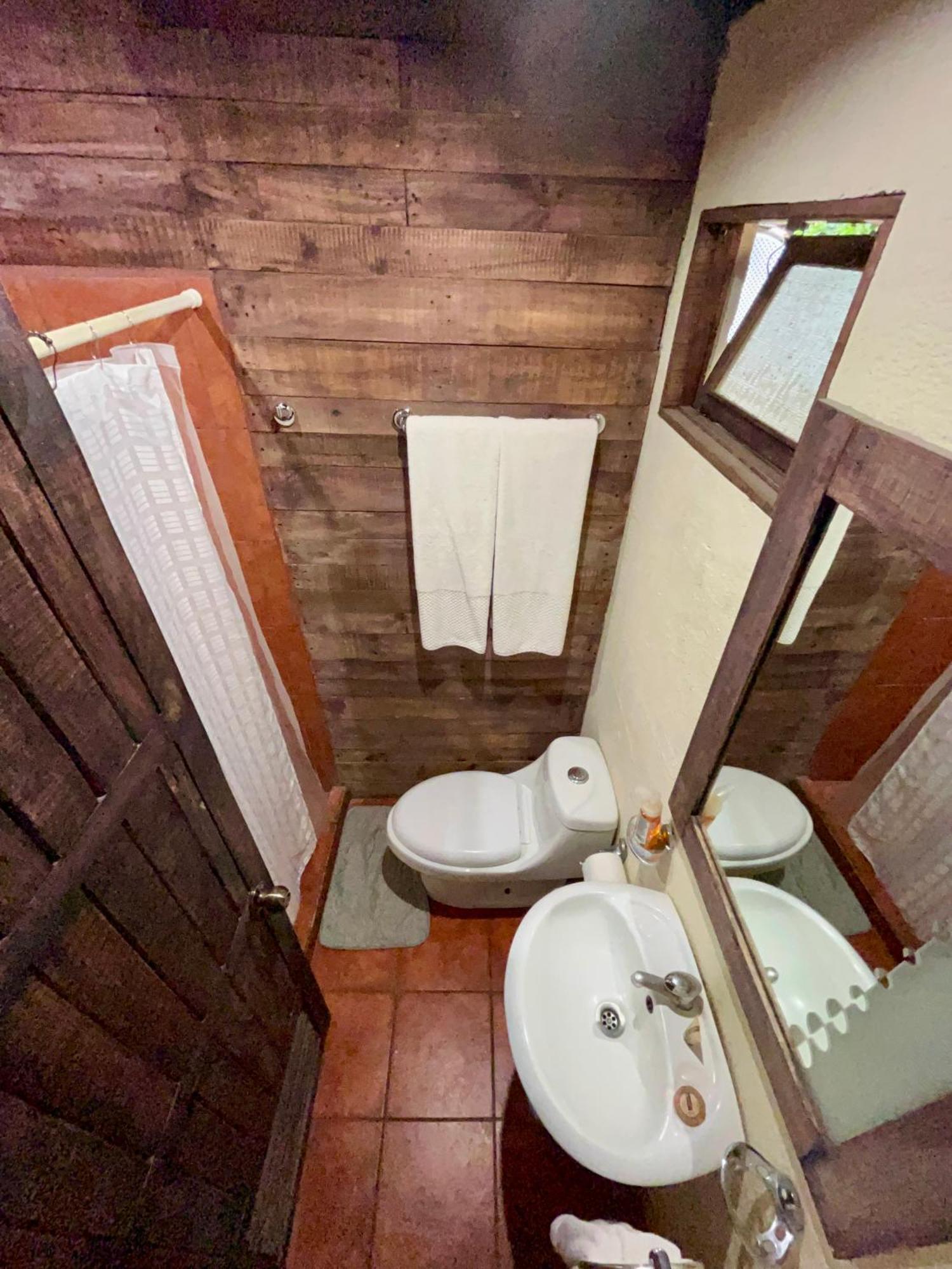 Hostal Antigueeno Antigua Zewnętrze zdjęcie