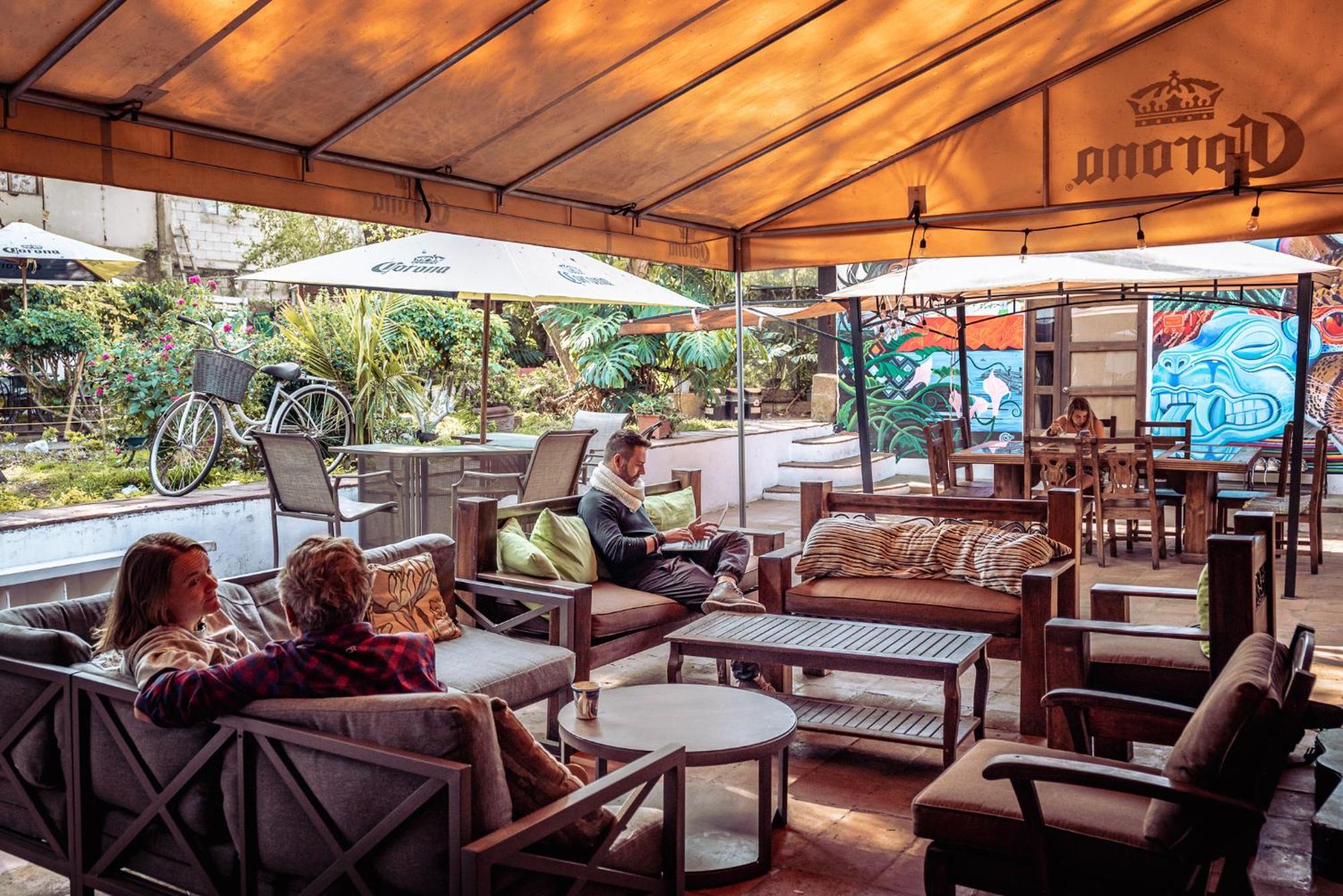 Hostal Antigueeno Antigua Zewnętrze zdjęcie